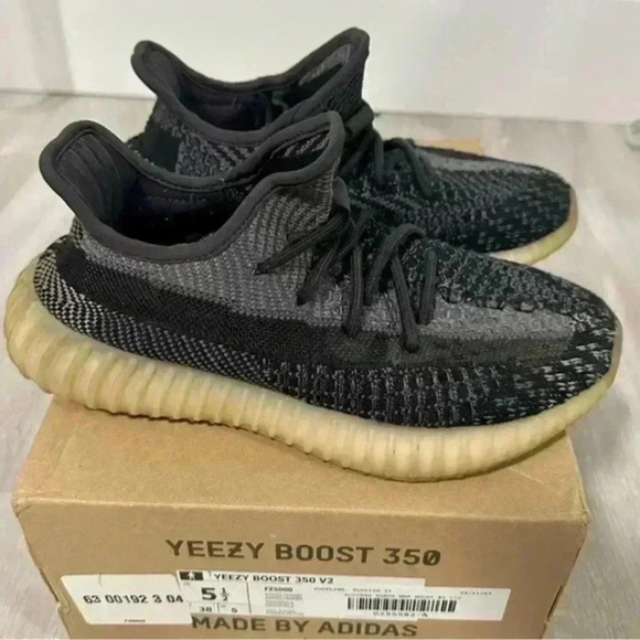 Adidas x Yeezy Black/Blue Knit Fabric Boost 350 v2 carbon Sneakers Size 5 1/2‎ - Picture 4 of 11